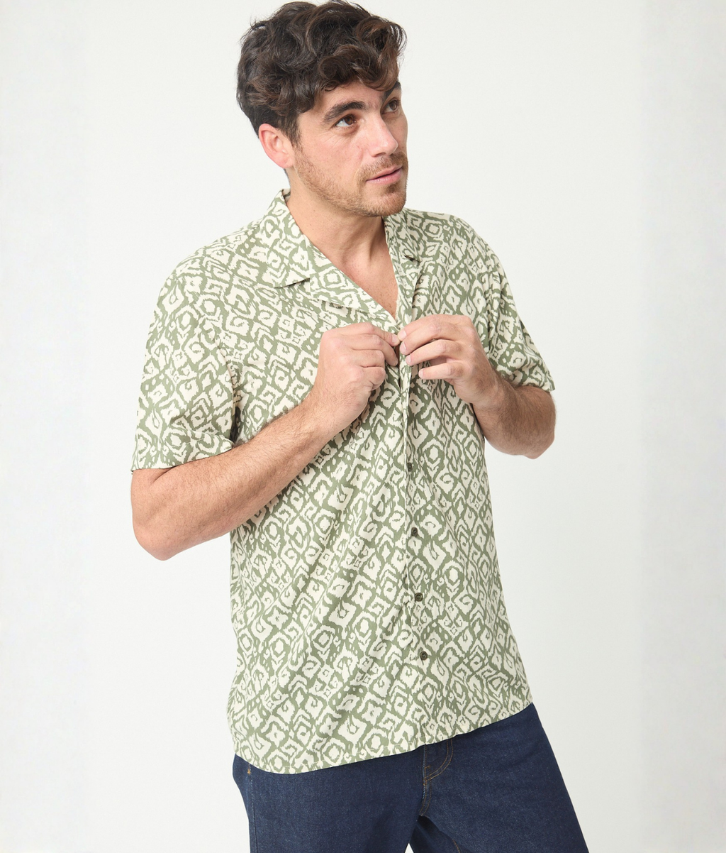 Camisa print étnico