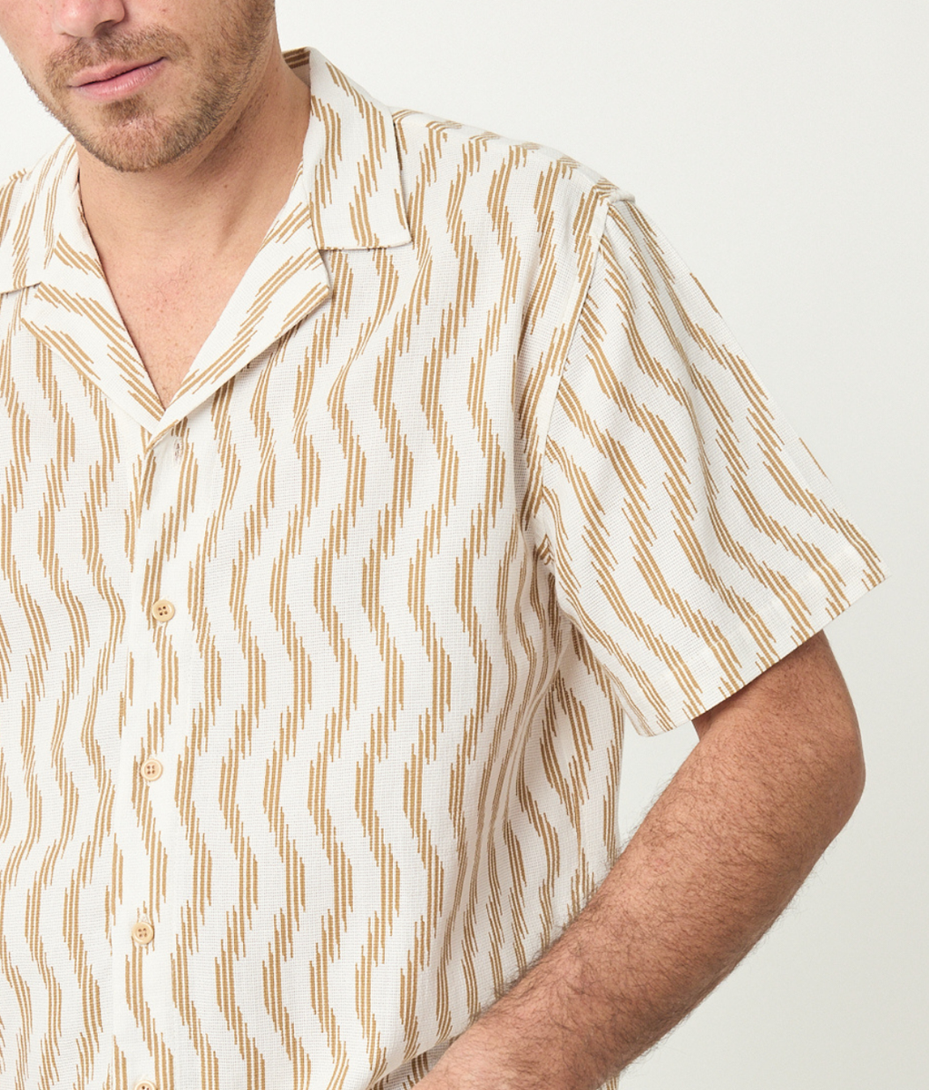 Camisa ondas