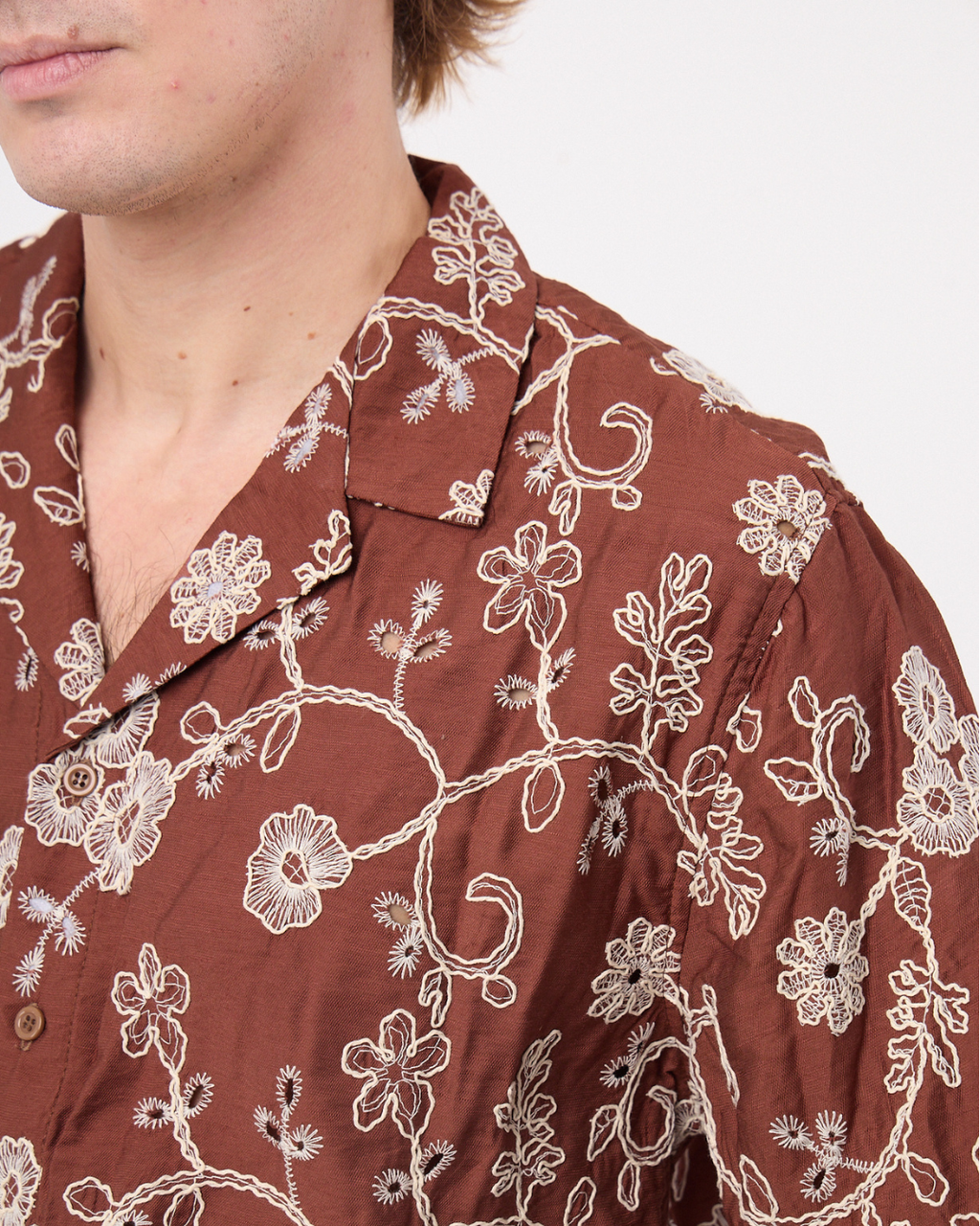 Camisa Bordada Floral