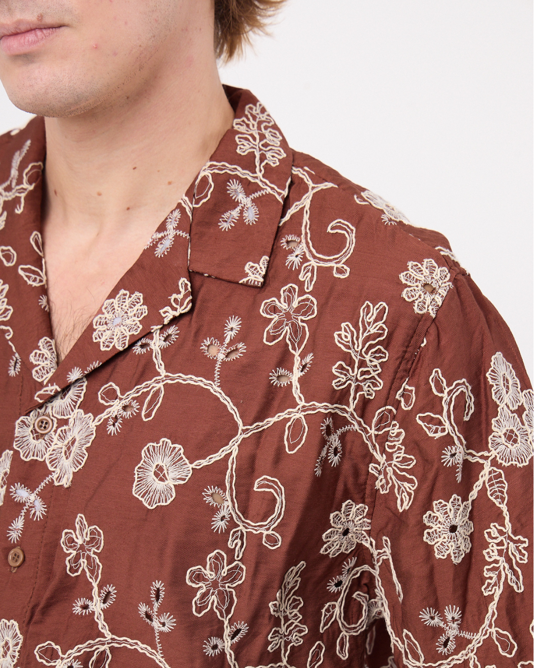 Camisa Bordada Floral
