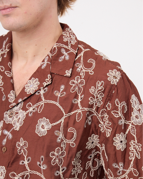 Camisa Bordada Floral