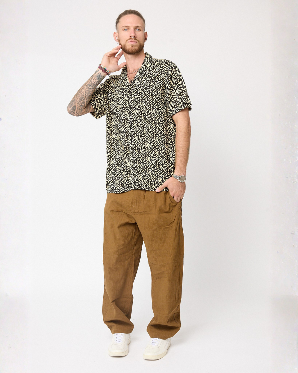 Camisa hoja pequeña beige