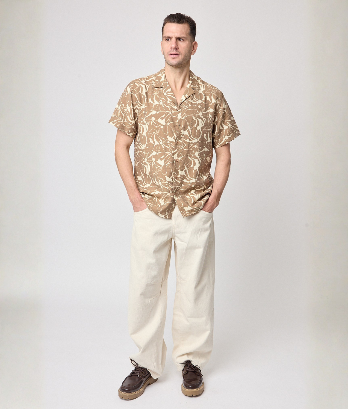 Camisa flor beige