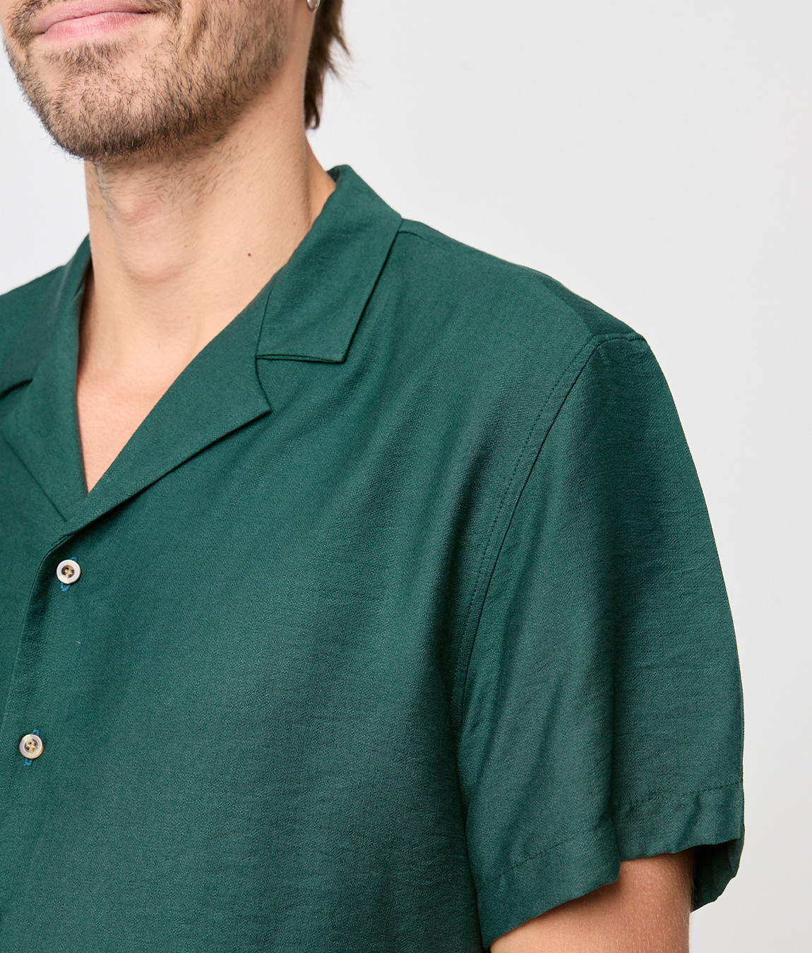 Camisa Bowling Basica Verde Esmeralda